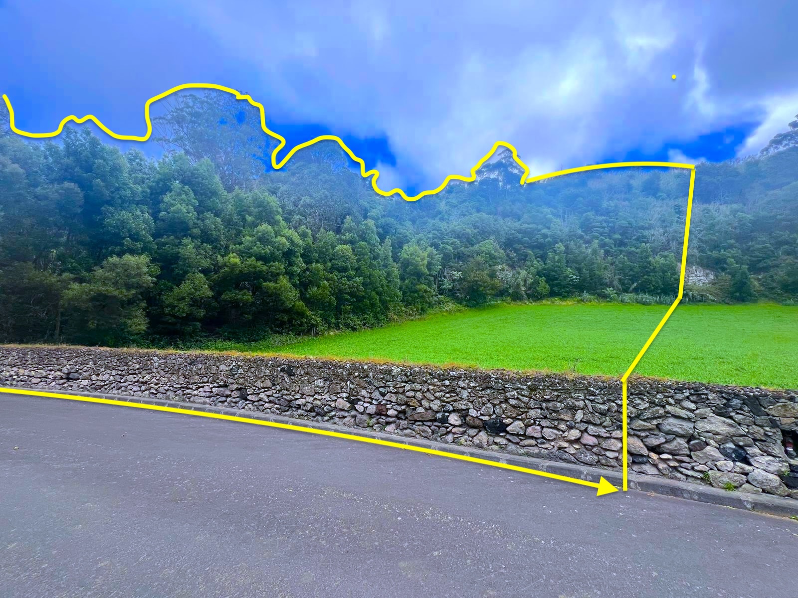 Land for sale in Lagoa (Açores), Portugal — €325,000